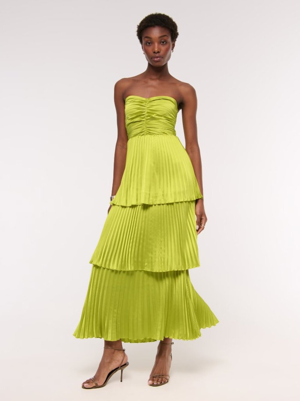 The A&F Giselle Strapless Tiered Maxi Dress - Picture 4 of 4